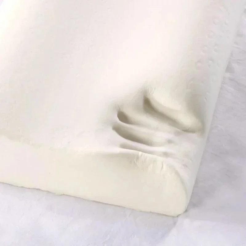 Kit 2 Travesseiros Ortopédicos Magnéticos - Fibra de Bambu - Espuma Lenta de Memória